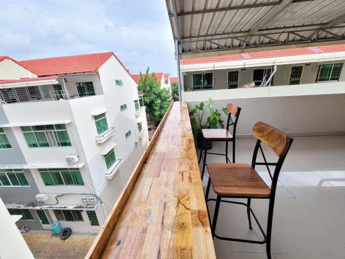 Yana House Phnom Penh Otel Dış mekan fotoğraf